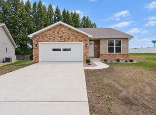 74 Prince William Ct, La Porte, IN 46350