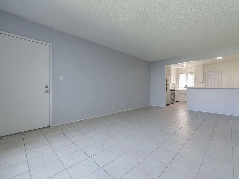 3868 Potomac Ave #6A — Photo 6