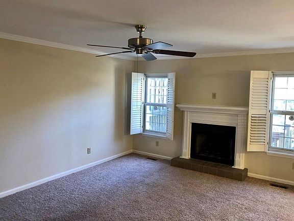 4th image of 2238 Morningside Dr APT C