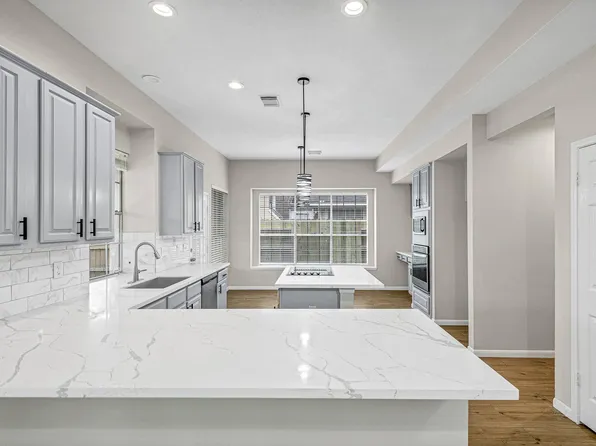 8827 Lawncliff Ln, Houston, TX 77040