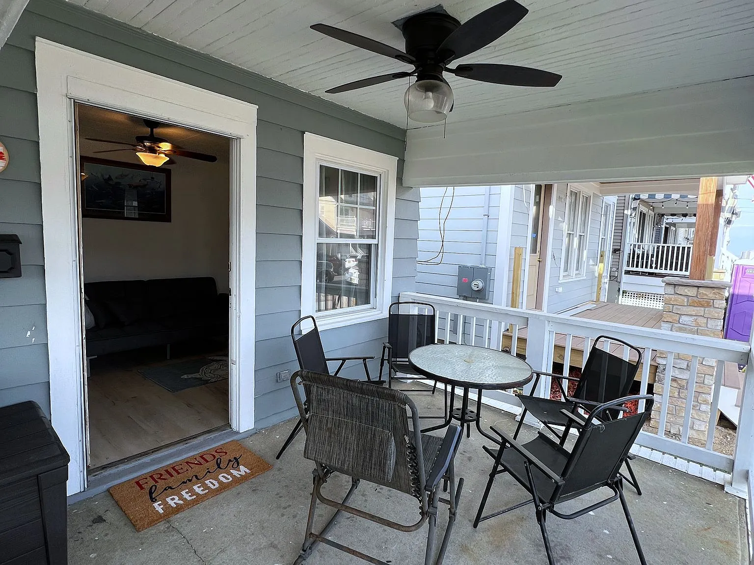 2 bed, 500 sqft, $1,500 — Photo 3