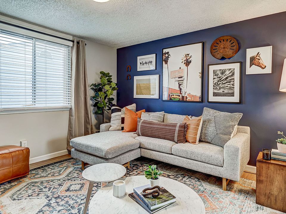1st image of 1742 Heritage Cir #20
