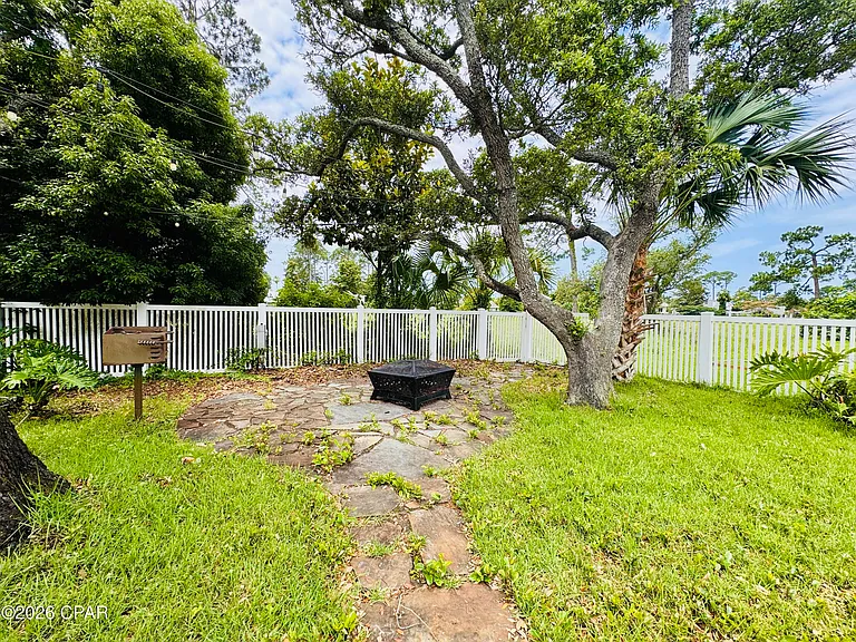 916 Cobia Dr — Photo 36