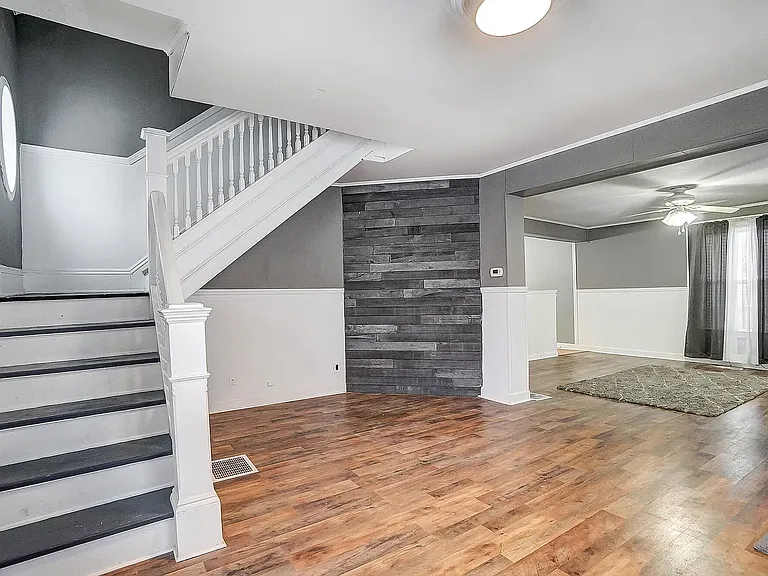 1407 Mound St — Photo 4
