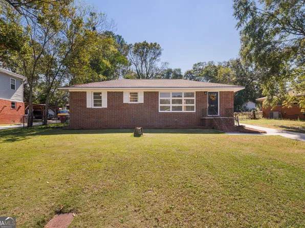 2609 Tredway Dr, Macon, GA 31211