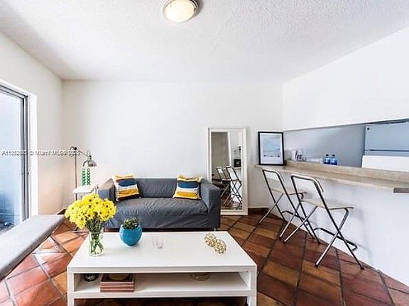 3rd image of 798 Crandon Blvd APT 25-C