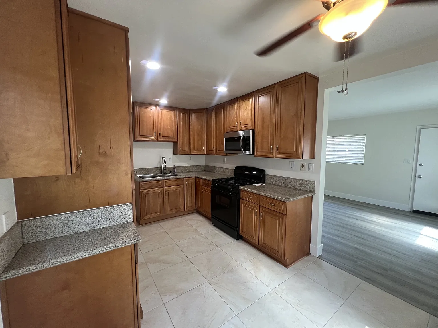 2 bed, $2,500 — Photo 2