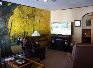 109 3rd St SW, Dickinson, ND 58601