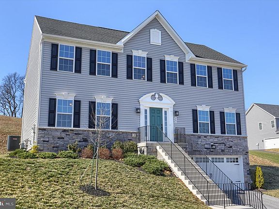 2nd image of 562 Monocacy Trl