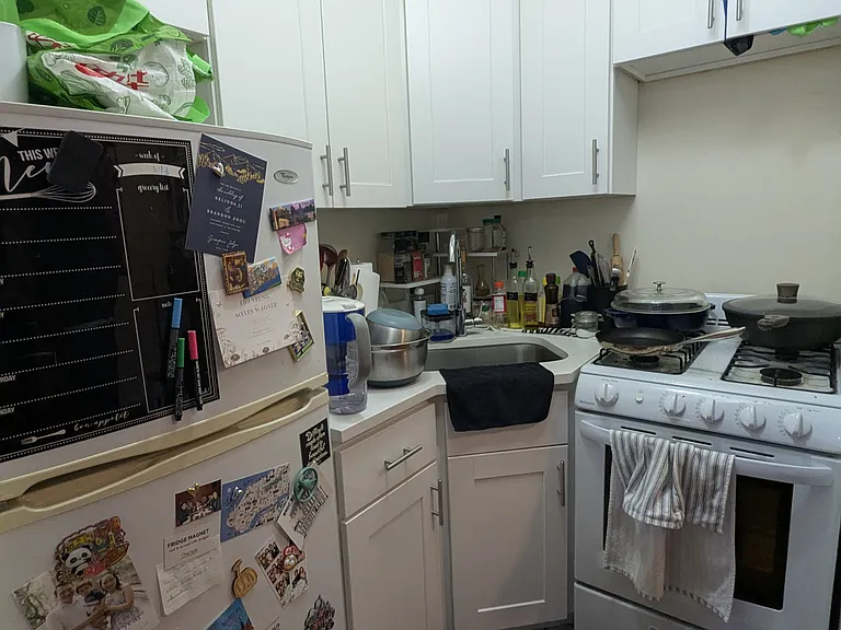 162 W 80th St #2E — Photo 3