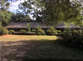 1417 Vega Dr, Mobile, AL 36693