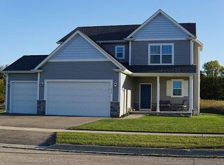 1214 Persimmon Dr, Genoa, IL 60135