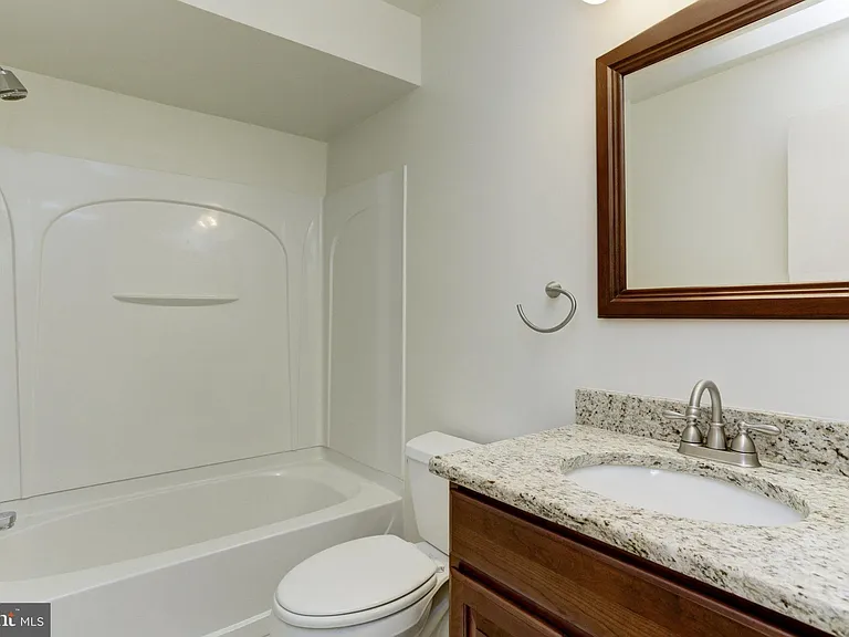 10373 Currycomb Ct — Photo 25