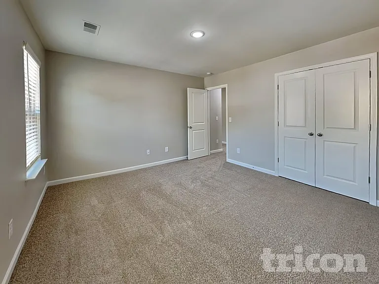 138 Spring Knoll Dr — Photo 10