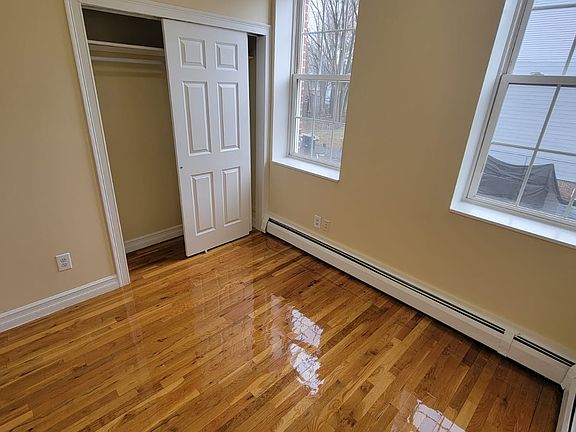 3rd image of 672 Congress Ave #1A1