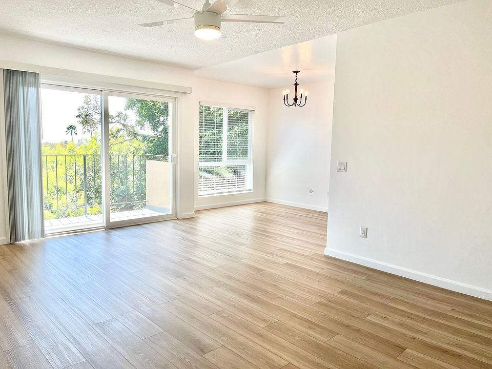 1st image of 1401 Douglas St APT 13
