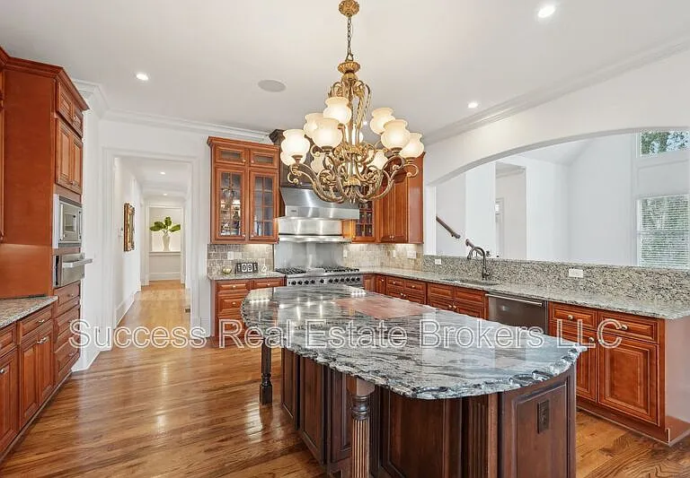 343 Summer Garden Dr — Photo 29