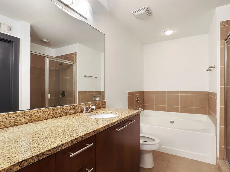 17th Street Lofts — Photo 38