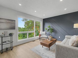 Grandin Village, Saint Albert, AB T8N 2J3