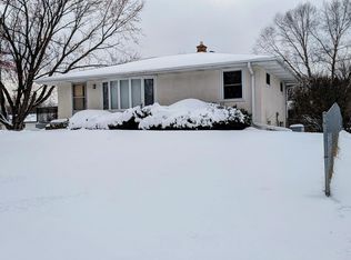 5919 Carlson St, Shoreview, MN 55126