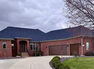 5373 Ashby Ct, Greenwood, IN 46143