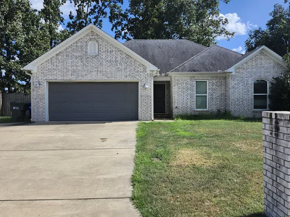 1225 Alex St, Conway, AR 72032