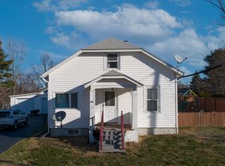 32 Boston Ave, Lewiston, ME 04240