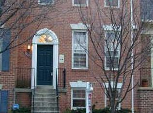 4119 Meadow Field Ct, Fairfax, VA 22033