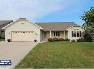 2025 Luxury Dr, Green Bay, WI 54313