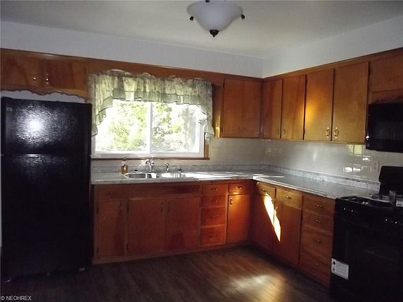 2nd image of 736 Eastland Ave SE