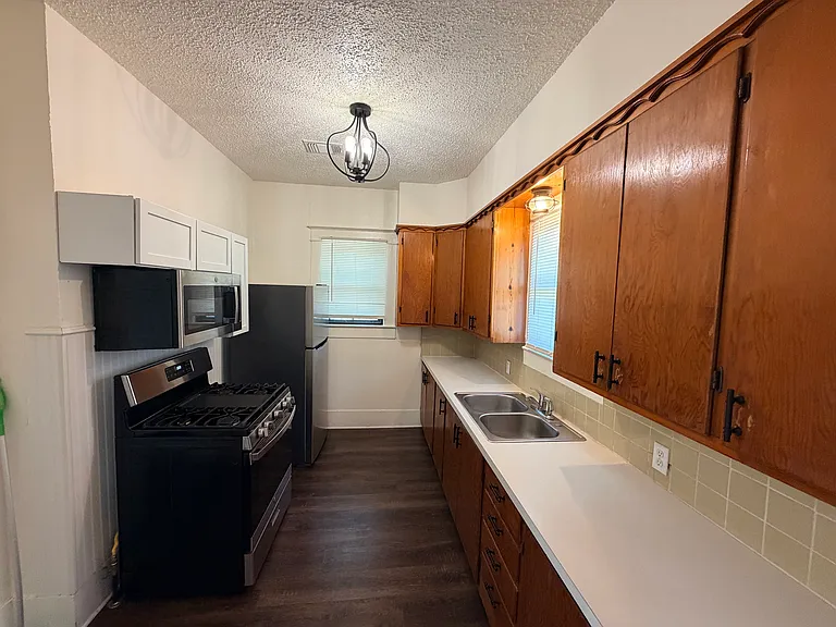 308 N Connellee Ave — Photo 4