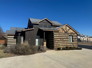 1756 Gruene Vineyard Xing, New Braunfels, TX 78130