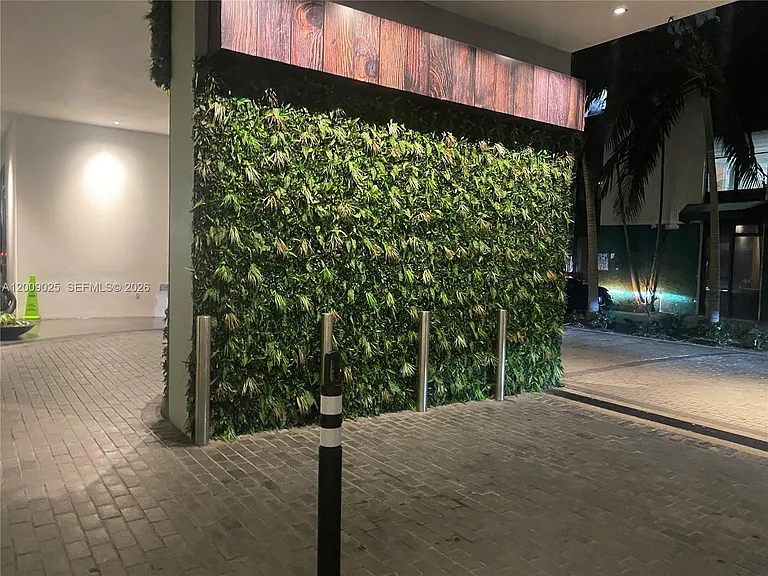 1010 Brickell Ave #2910 — Photo 6