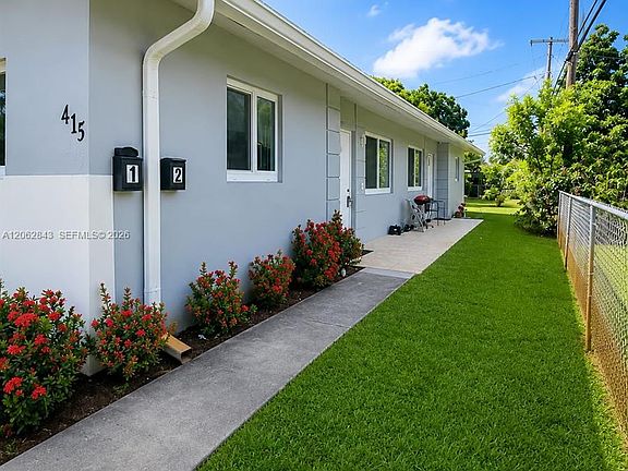 2nd image of 415 SW 16th Ct #1