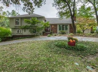 2011 W 81st St, Leawood, KS 66206