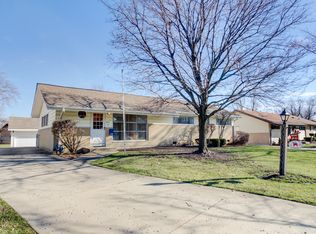 265 Payson St, Hoffman Estates, IL 60169