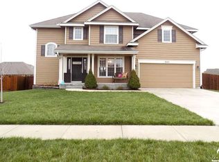 8005 SW 27th Ct, Topeka, KS 66614