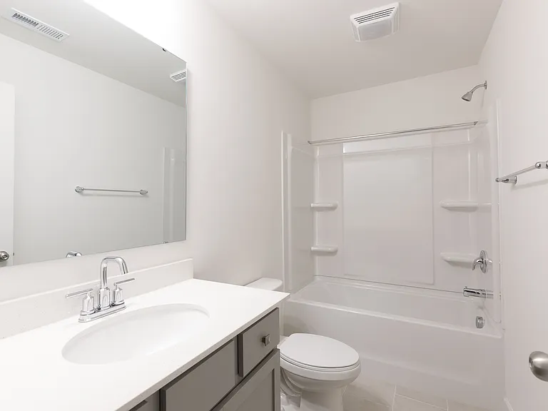 1432 Anderson St — Photo 9