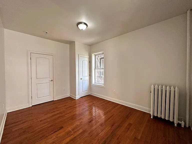 487 Garfield Ave #6E — Photo 4