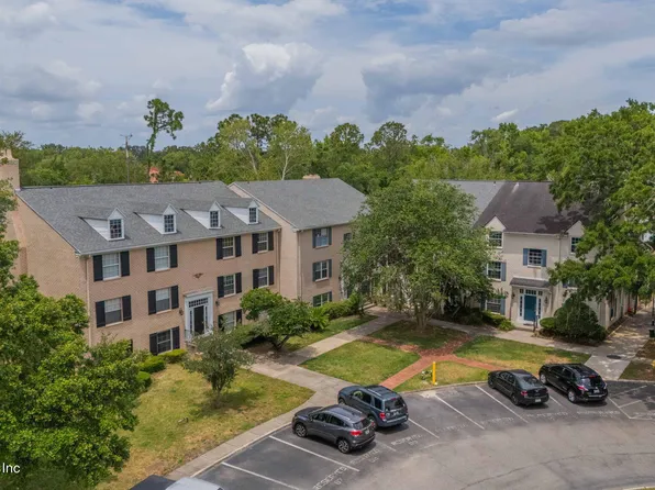 4301 PLAZA GATE Lane S #101, Jacksonville, FL 32217