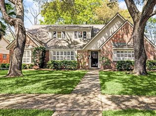 7918 Meadowbriar Ln, Houston, TX 77063