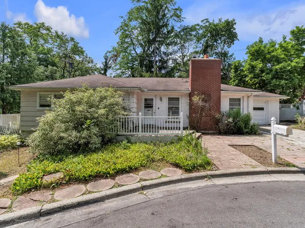 6 Ruthven Pl, Ann Arbor, MI 48104