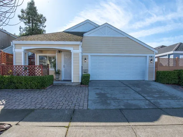 696 Powderhorn Avenue, Santa Rosa, CA 95407