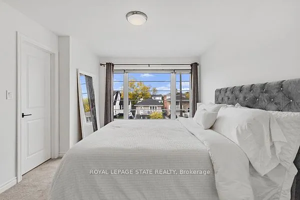 37 Delena Ave S — Photo 19