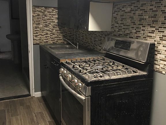 3rd image of 31 Oak St #1B