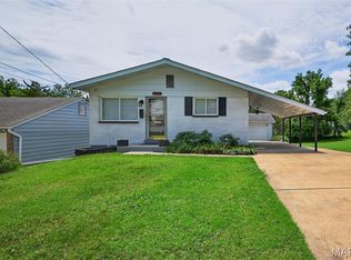 10564 Mert Ave, Saint Ann, MO