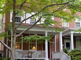 3712 35th St NW, Washington, DC 20016