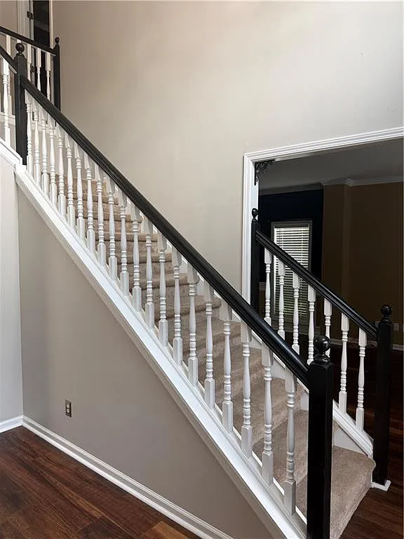 4 bed, 3.0 bath, 2578 sqft, $2,395 — Photo 3