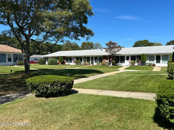 1114C Argyll Circle, Lakewood, NJ 08701