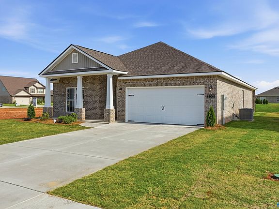5th image of 202 Irish Hill Dr